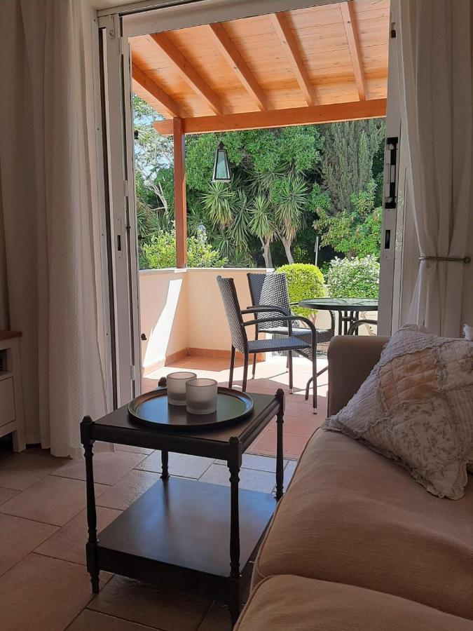 Limnaria Deluxe Maisonette Paphos Eksteriør bilde