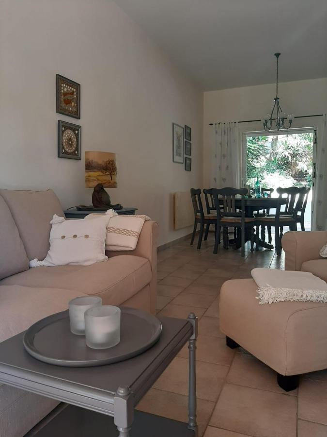 Limnaria Deluxe Maisonette Paphos Eksteriør bilde